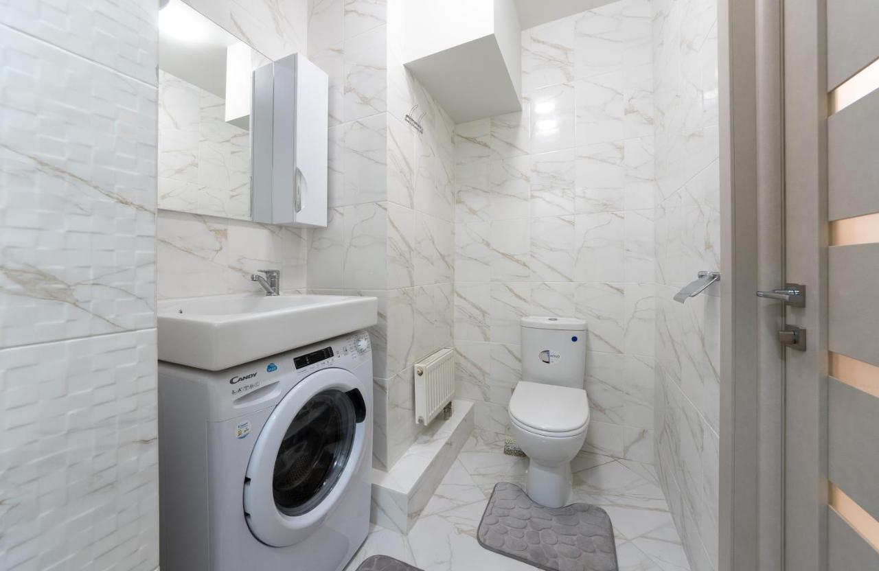 Apartments Riviera,20 Минут От Центра Kiev Luaran gambar