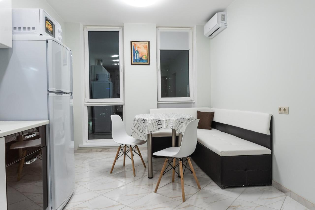 Apartments Riviera,20 Минут От Центра Kiev Luaran gambar