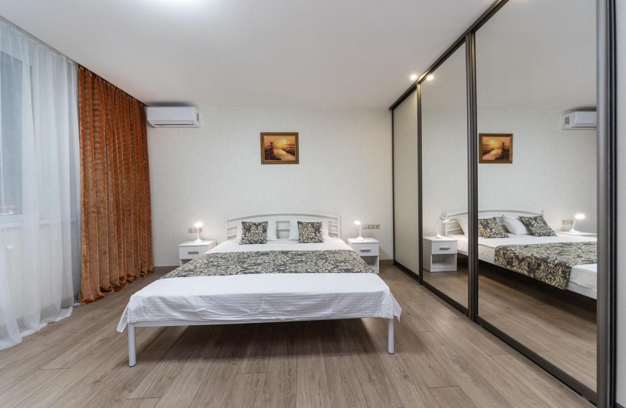 Apartments Riviera,20 Минут От Центра Kiev Luaran gambar