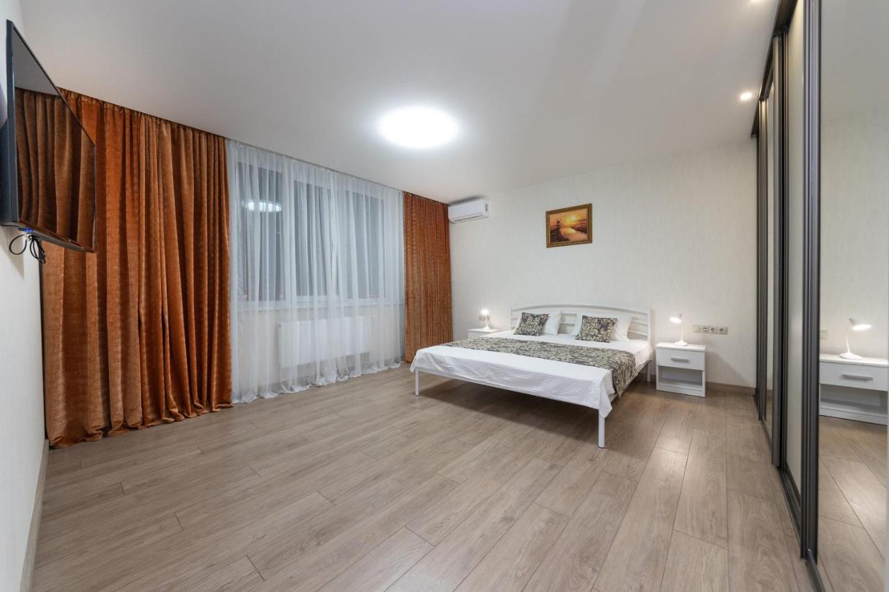 Apartments Riviera,20 Минут От Центра Kiev Luaran gambar