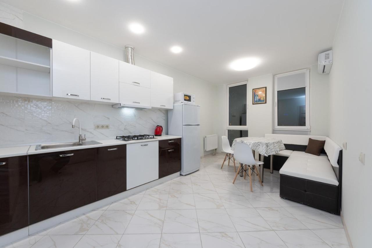 Apartments Riviera,20 Минут От Центра Kiev Luaran gambar